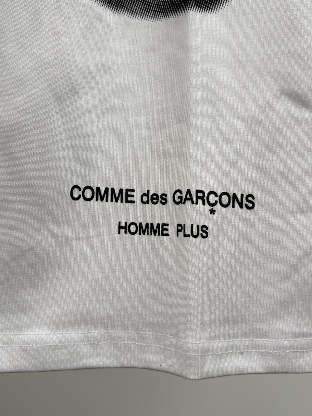 Comme des Garcons White T-Shirt with Black Tactical Vest Print - Picture 4 of 6